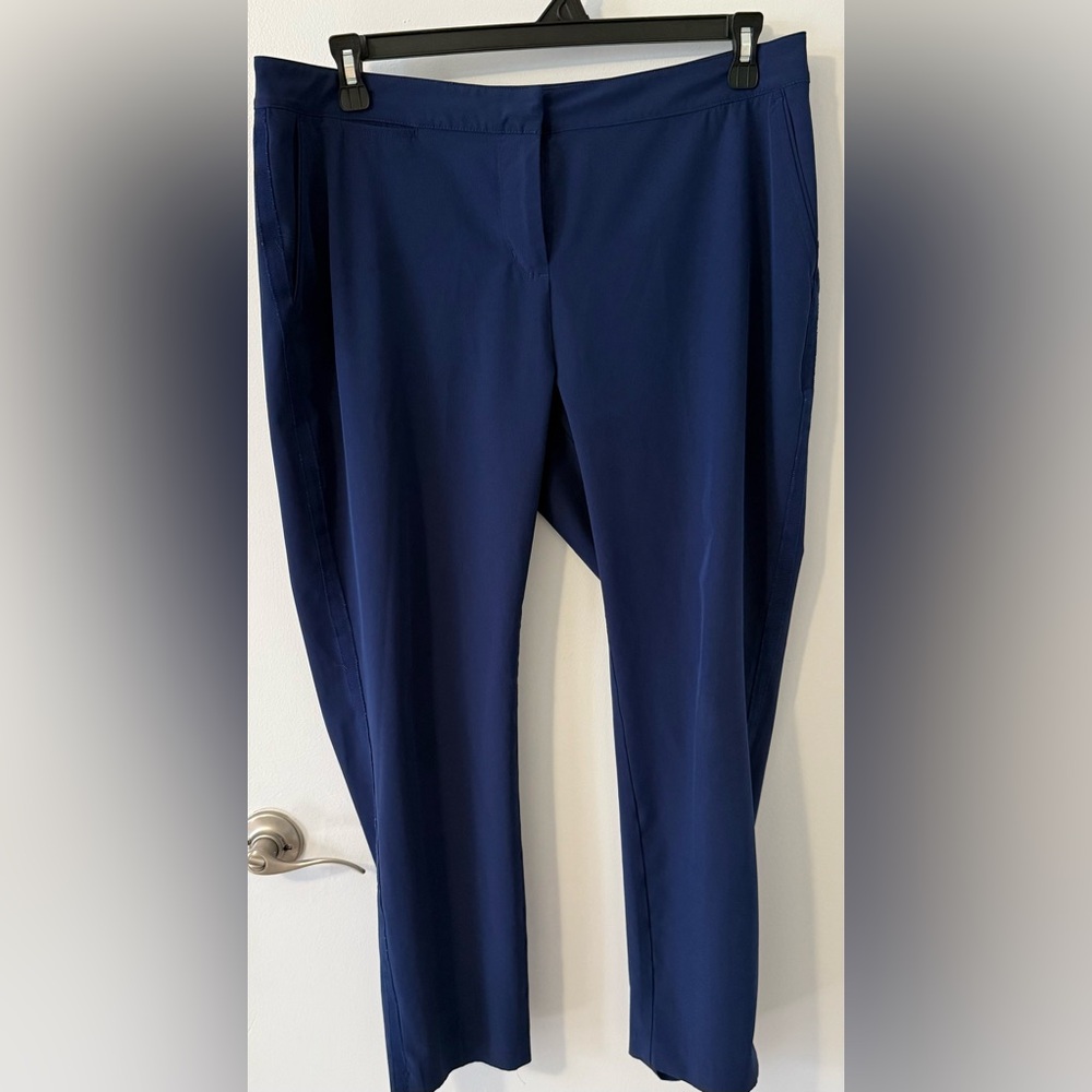 Vineyard Vines Golf Pants - Picture 2 of 5